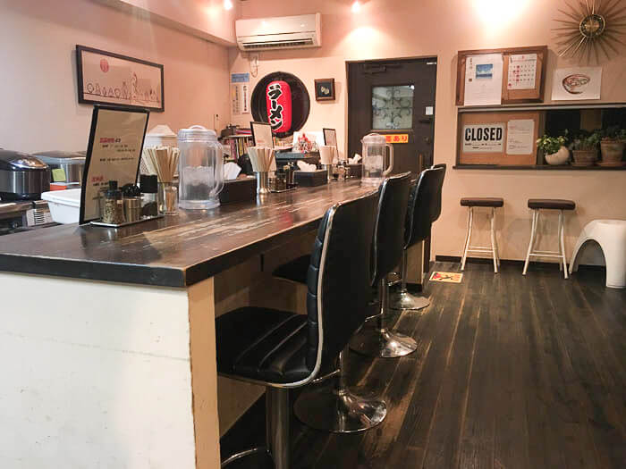 吉平の店内