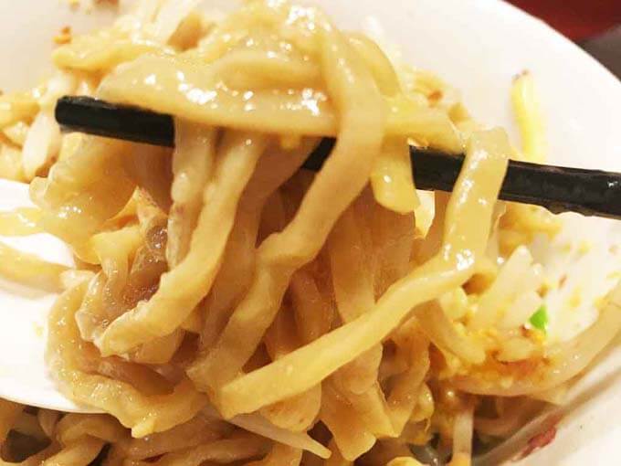 食べ応えのあるキラリの極太麺