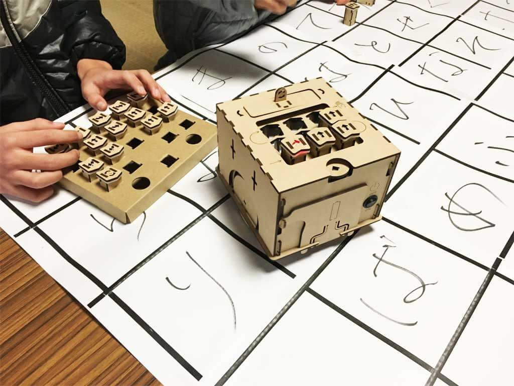 PETSというロボット登場
