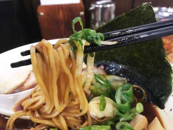 ツルシコの中太ストレート麺