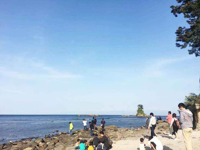目の前には砂浜