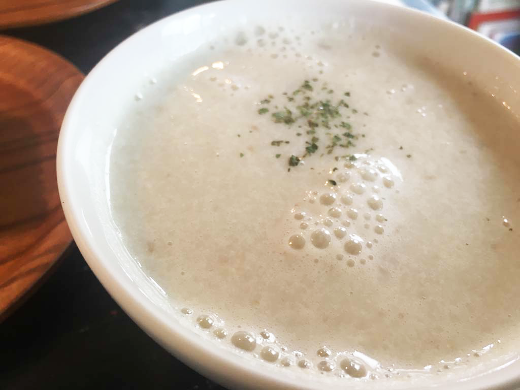 ランチセットの豆乳スープ