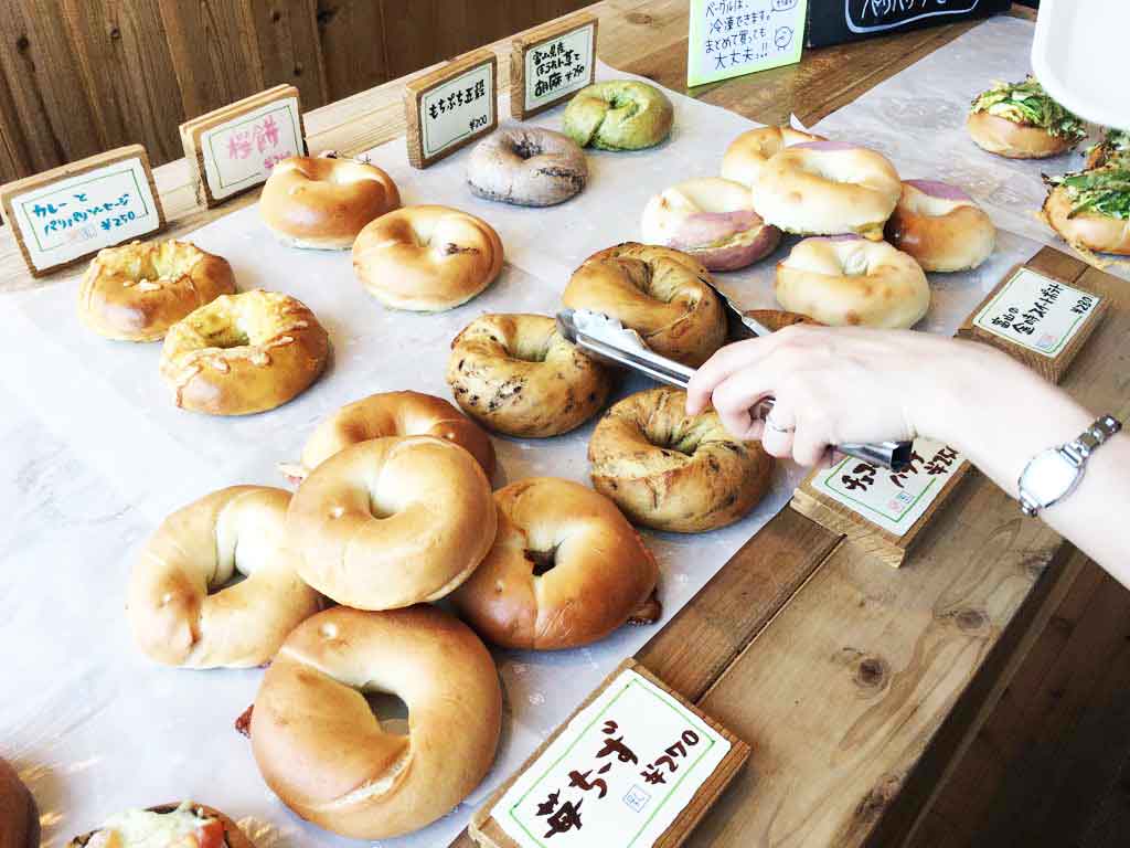 とべーぐるはパン屋さんのようなつくり