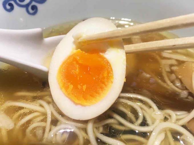 煮卵は濃いめの味つけ