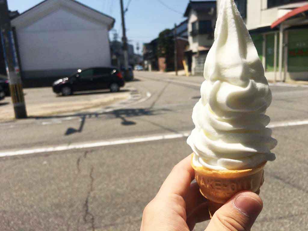 帰り道は島津のソフトクリームがおすすめ