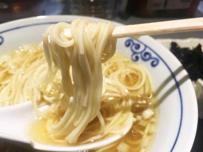 アルデンテなストレート麺