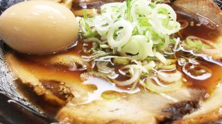 【五衛門】煮玉子がピカイチの醤油ラーメン、数量限定の黒豚チャーシューも絶品