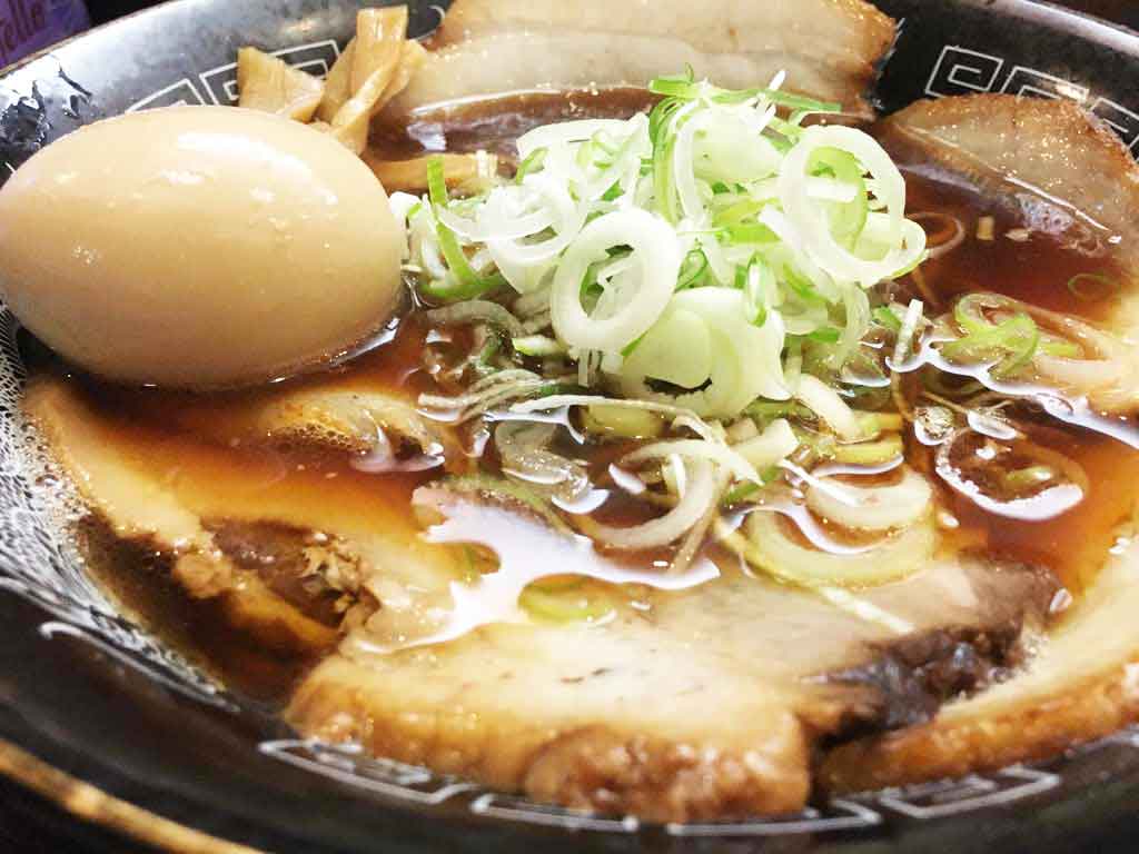 【五衛門(ごえもん)】富山ブラックの老舗「トップクラスの焼豚と煮卵が味わえる」