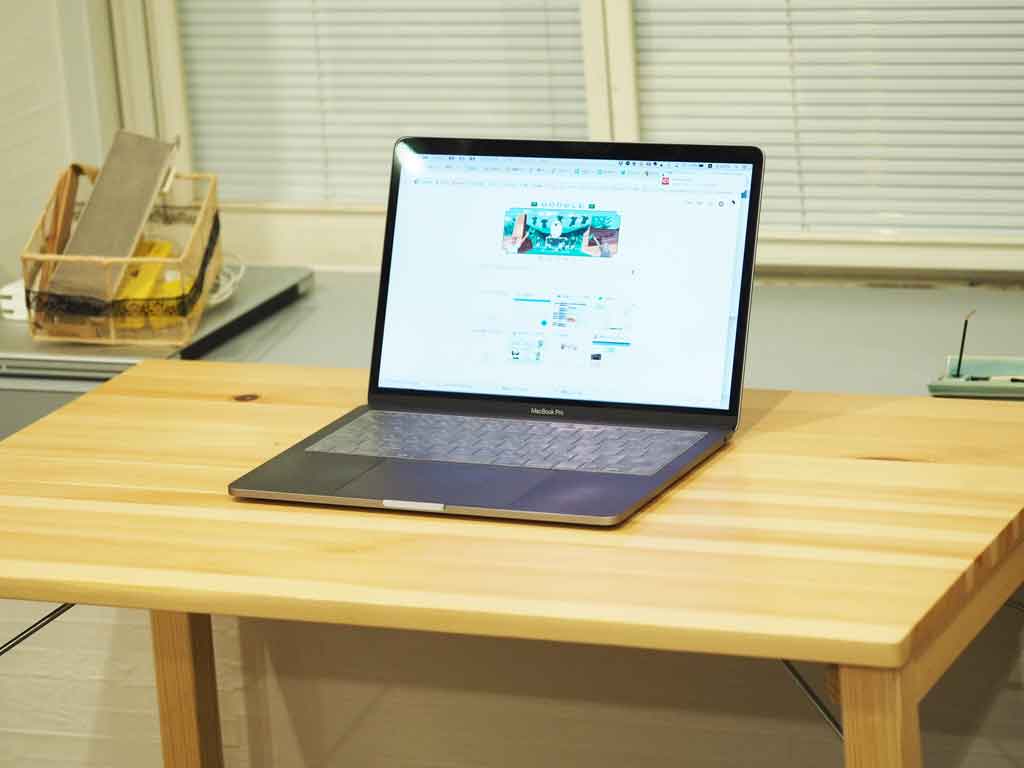 ロハコで無印のパイン材デスクを購入してみた