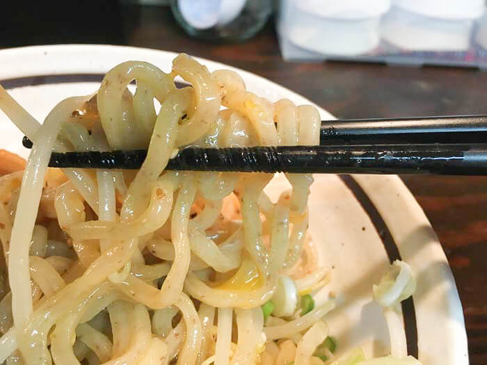 まぜそばのもっちり太麺