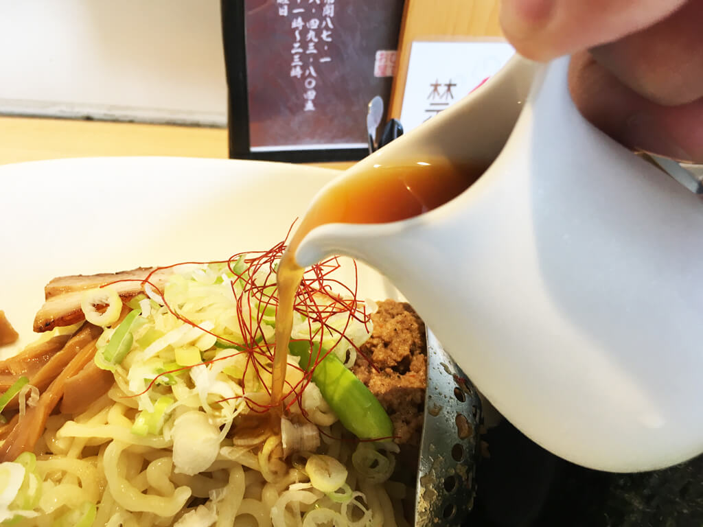 スープをぶっかけます