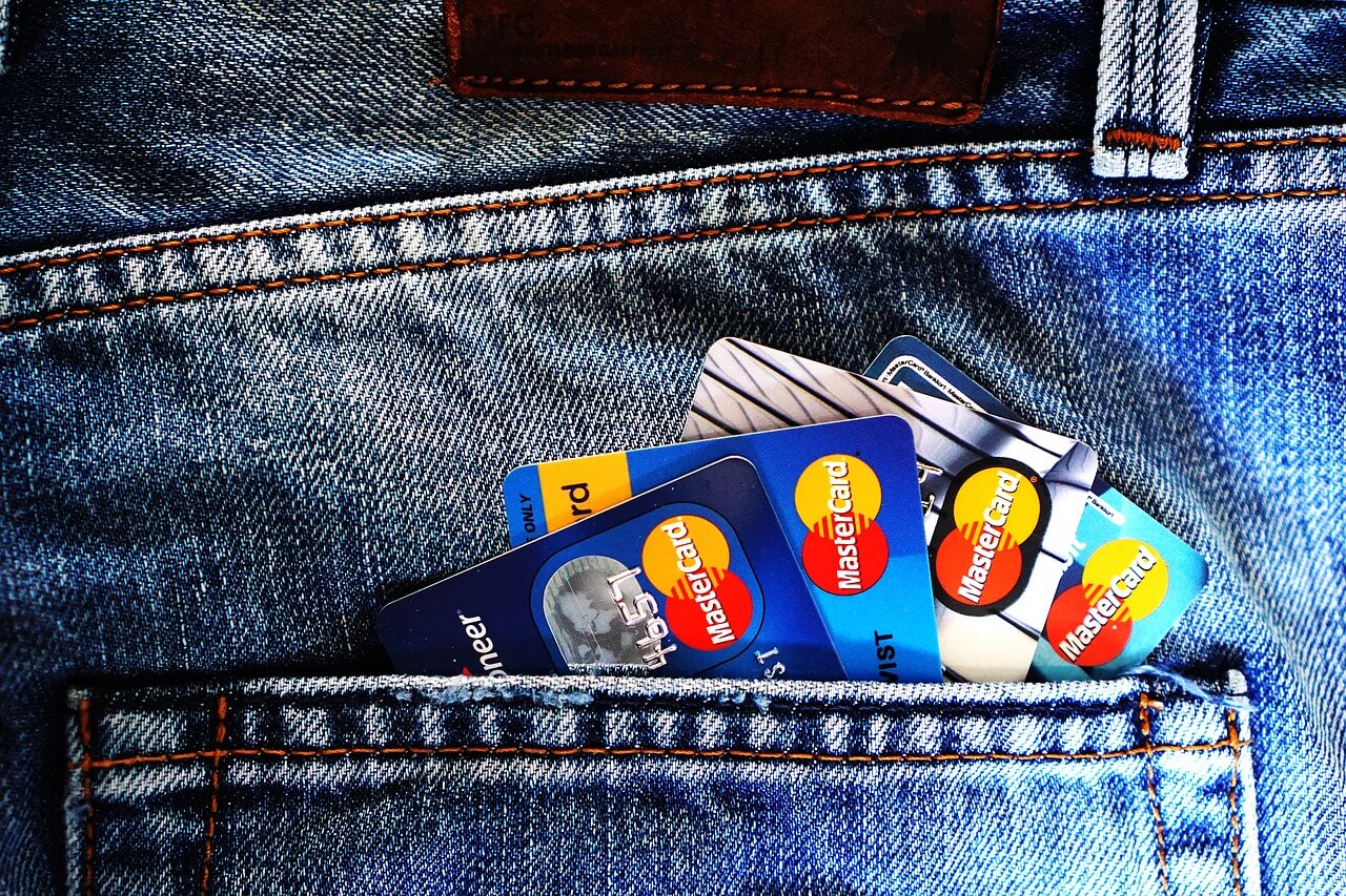 クレジットカードが利用可能
