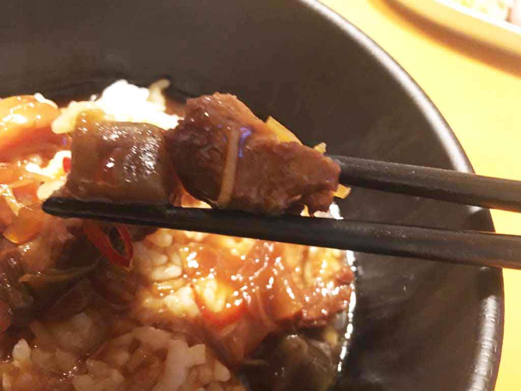 濃いめの味が食欲をそそる