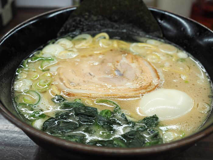 【麺王】富山で若者に人気の家系ラーメン店!高菜ごはんもおすすめ