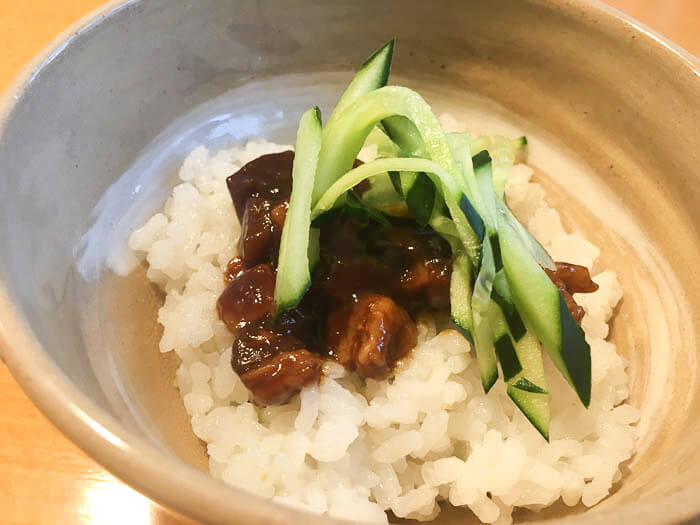 【無印 ジャージャー飯】ごはんにちょいがけがベスト、みんなでシェアできるおかず