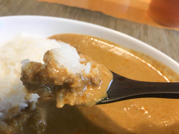 ルーはシャリシャリ食感