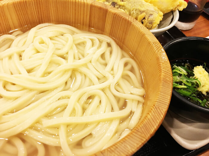 丸亀製麺:1日だよ、全員丸亀集合!!