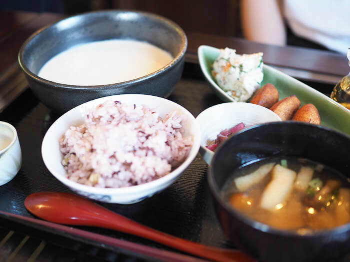 カフェめしE「自家製豆腐ざんまい」