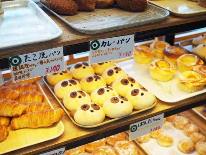 定番の菓子パンもいっぱい