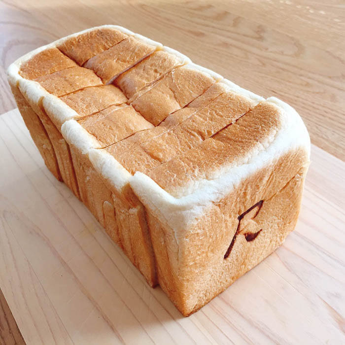 【Pain du R(ぱんどあーる)】射水市のNewパン屋!!売り切れゴメンのR食パンをGETせよ!