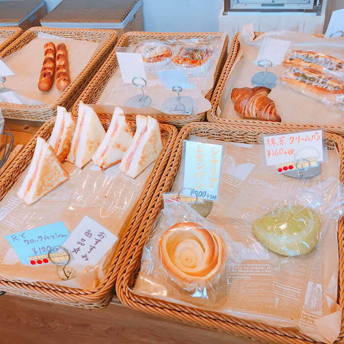 店内のパン その1