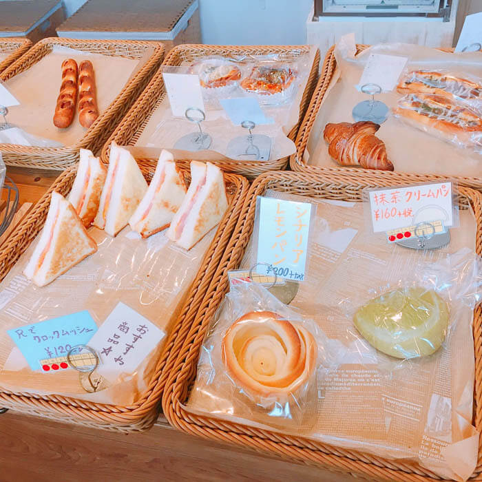 店内のパン その1