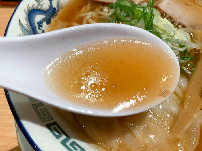 出汁が効いたあっさりスープ