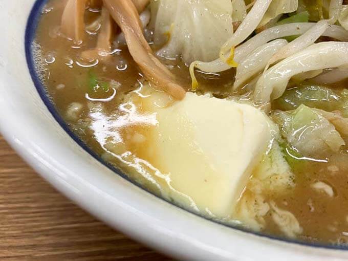 旨味が増すバタートッピング