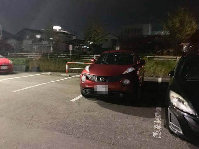 お店の前に10台前後駐車可能