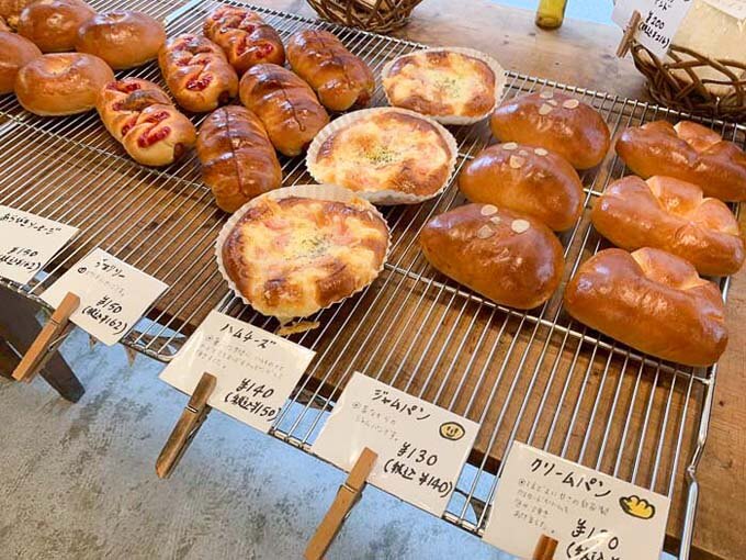 ハムチーズやクリームパンなど
