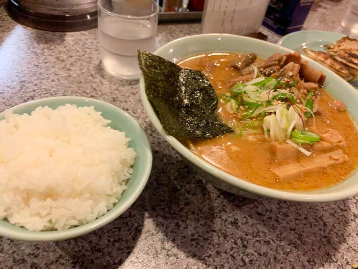 【鼓(つづみ)】おすすめメニューは「もつ味噌ラーメン」ごはんにマッチするピリ辛テイスト