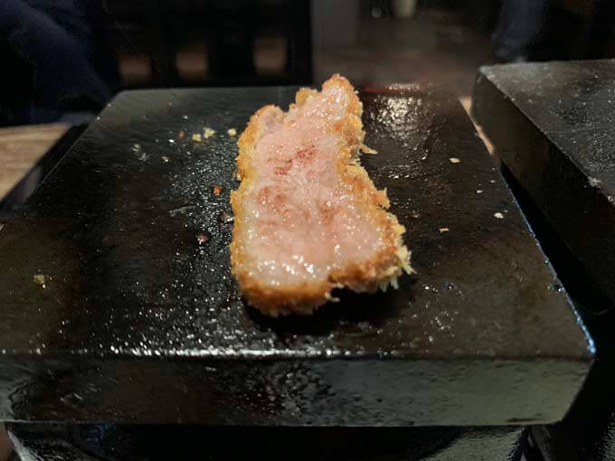 お肉を焼いていきます