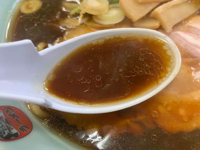 キレのある濃口醤油スープ