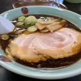 ダルマヤラーメン 北代店 | キレのある醤油ラーメン「あなたは元祖派?ヤング派?」