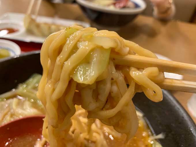 チーズが絡まった麺