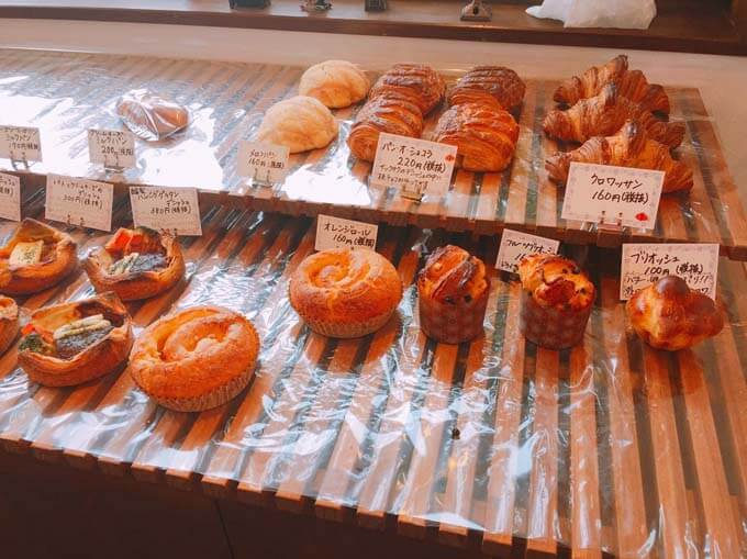 ふっくら焼きあがった菓子パン