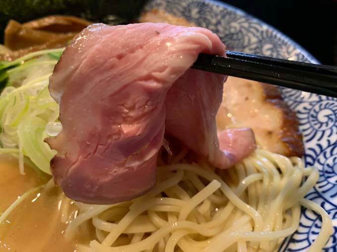ムチっとしたレアチャーシュー