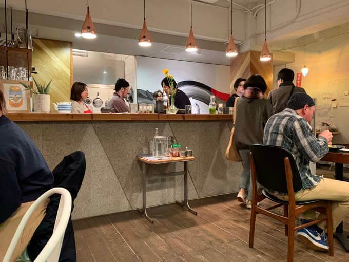メニュー選び・お会計は着席前に