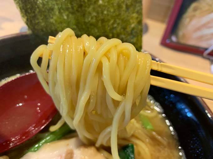 ツルシコの中太ストレート麺