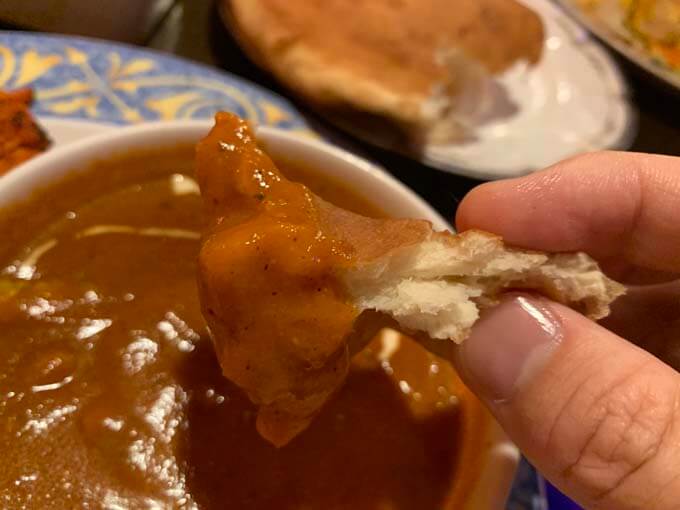 バトゥラとカレーがマッチ