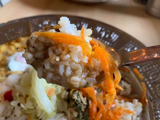 スパイシーなチキンカレー
