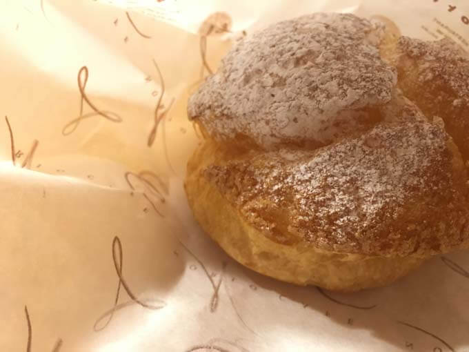 なめらかシュークリーム