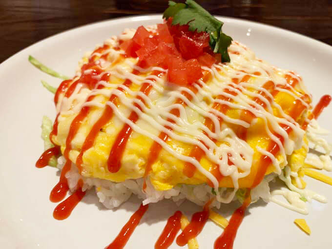 アメリカ食堂 国際通り | 本場のタコライスとBIGなハンバーガーが楽しめるカフェ