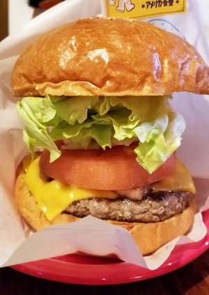 BIGサイズの沖縄バーガー