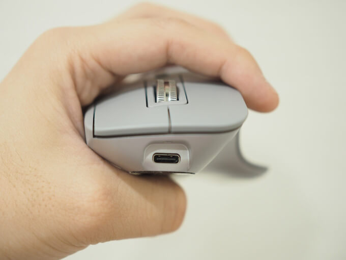 Type-Cのポートで充電
